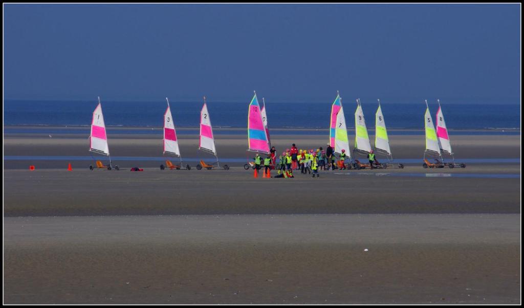 Logis Hotel Au Gré du Vent Berck Esterno foto